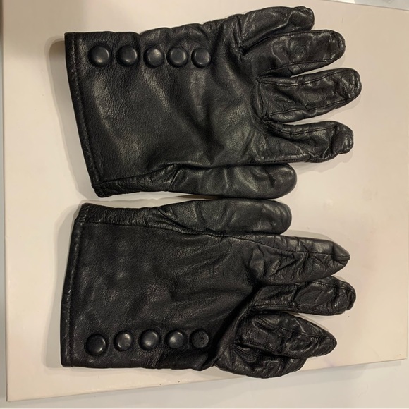 Vintage Genuine Black Leather Gloves - Picture 3 of 3